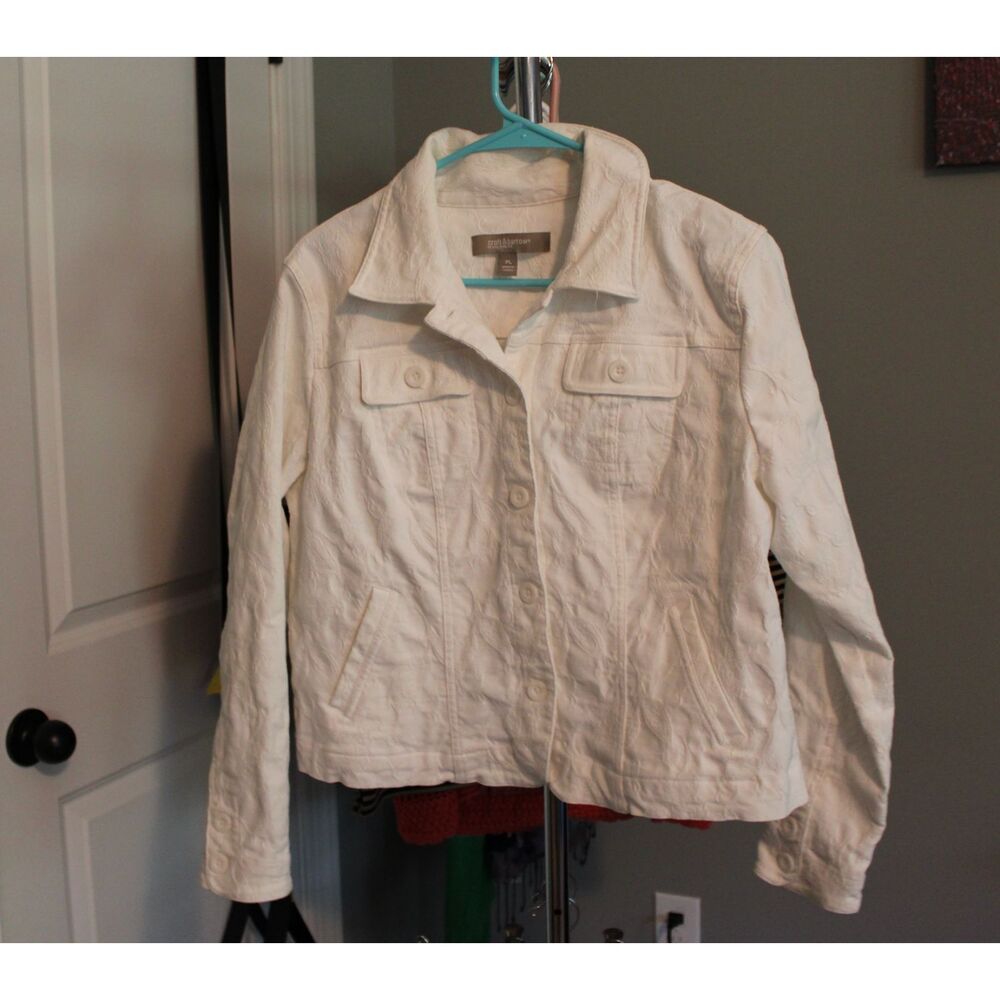 White Jacket